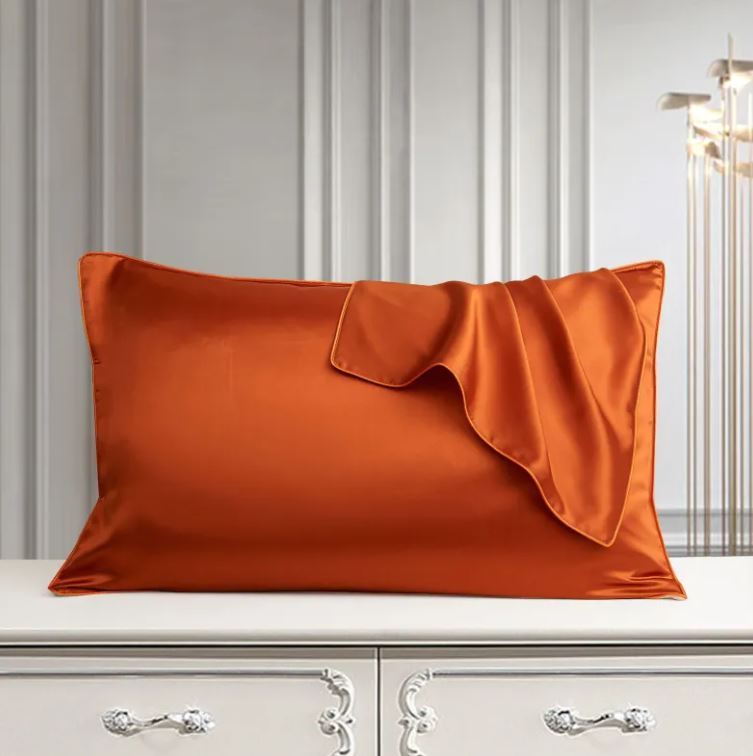 Moonlit Silk™ Mulberry Silk Pillowcase | Cindarello Selection