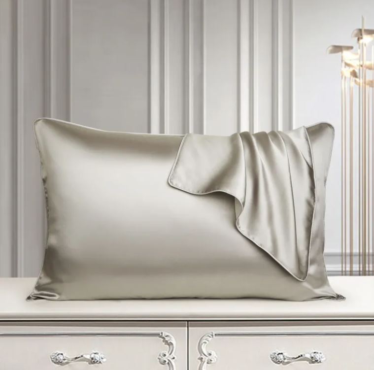 Cindarello Moonlit Silk™ Mulberry Silk Pillowcase | Cindarello Selection